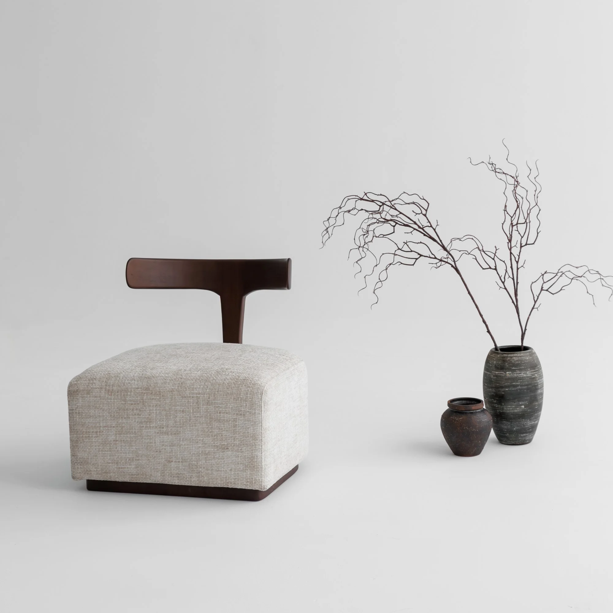 TORI Armchair in Solid Ash Wood — Minimalist Elegance and Premium Comfort | Di'vani